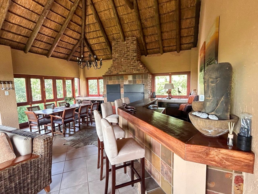 5 Bedroom Property for Sale in Boschenvaal River Front Lodges Free State